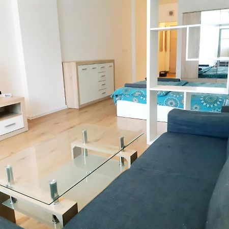 Huge Apartment With A Parking Space In The Same Building Sofía Exterior foto