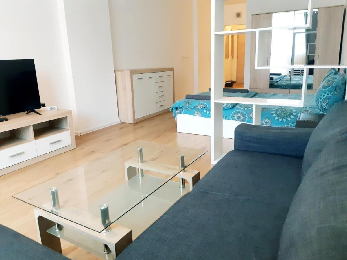 Huge Apartment With A Parking Space In The Same Building Sofía Exterior foto